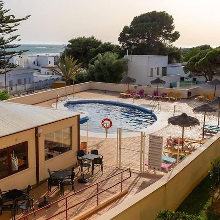 Dúplex con piscina, garaje y jardín, frente a la playa de los Caños de Meca. Los Caños de Meca Exterior foto