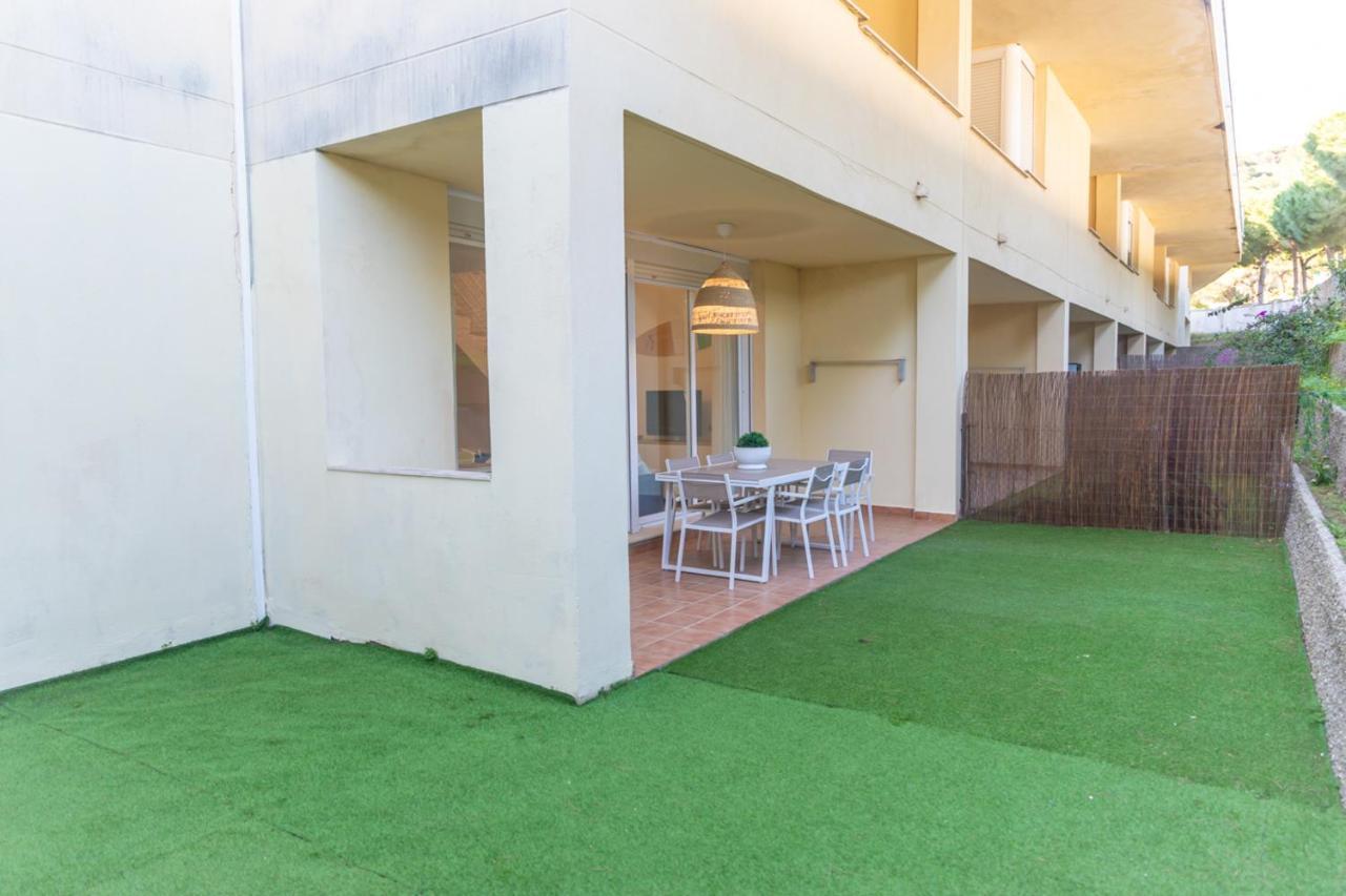 Dúplex con piscina, garaje y jardín, frente a la playa de los Caños de Meca. Exterior foto